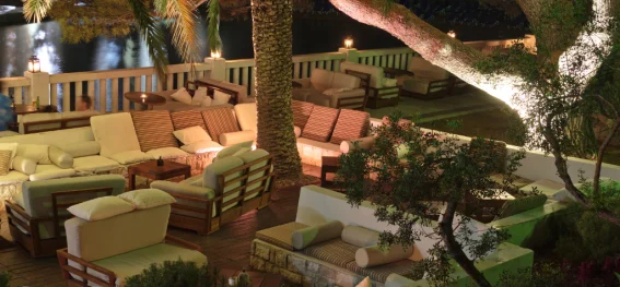 Lounge-Bars